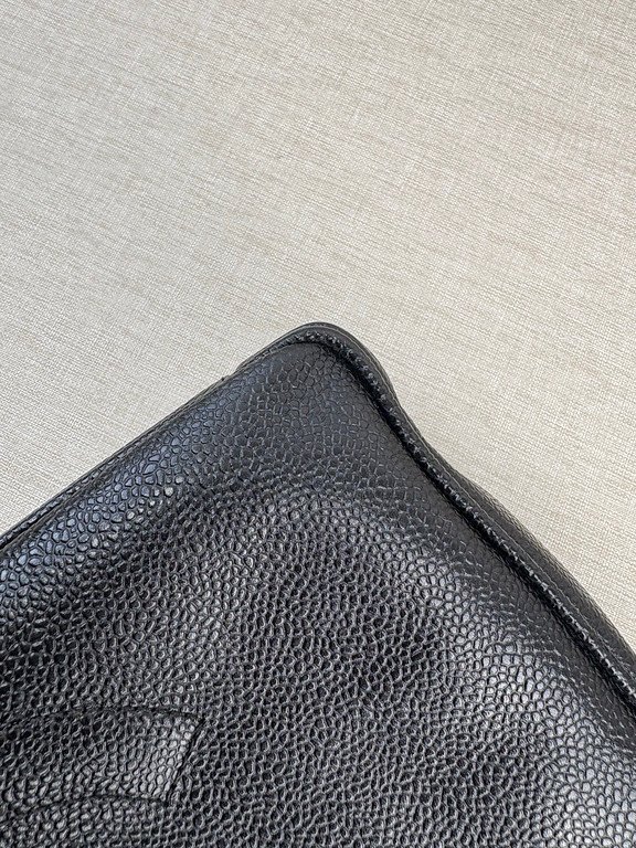 CHANEL Black Caviar CC Tote Medium GHW - Image 12
