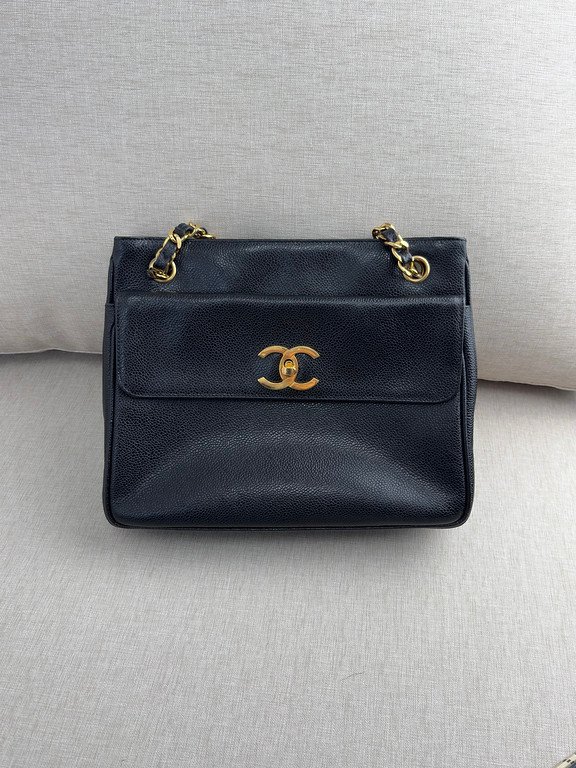 CHANEL Black Caviar CC Tote Medium GHW