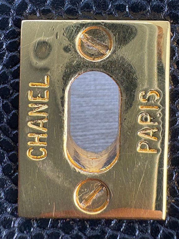 CHANEL Black Caviar CC Tote Medium GHW - Image 18