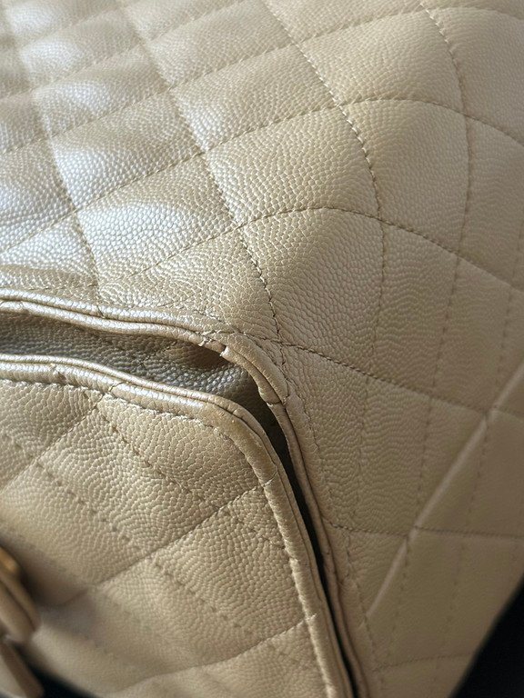 CHANEL Beige Caviar 25 Bag Medium GHW - Image 10