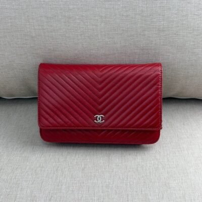 CHANEL Red Caviar Chevron Wallet on Chain SHW