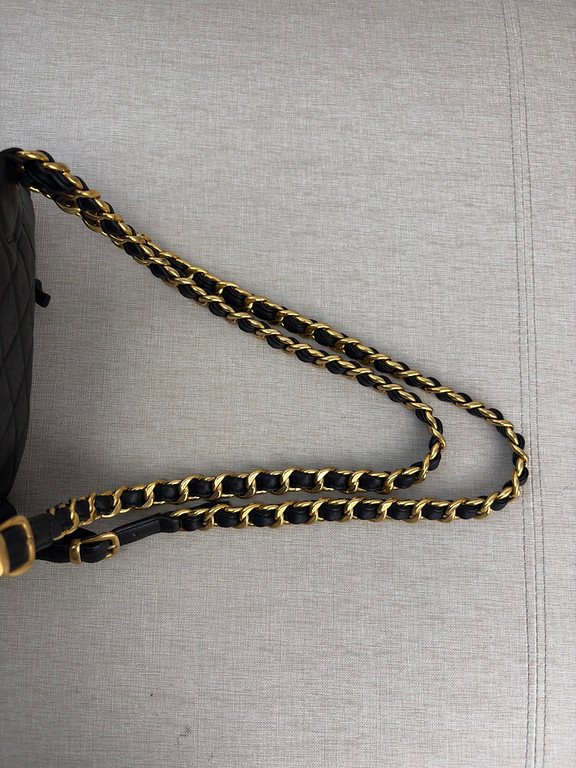CHANEL Black Lambskin Duma Backpack Medium GHW - Image 10