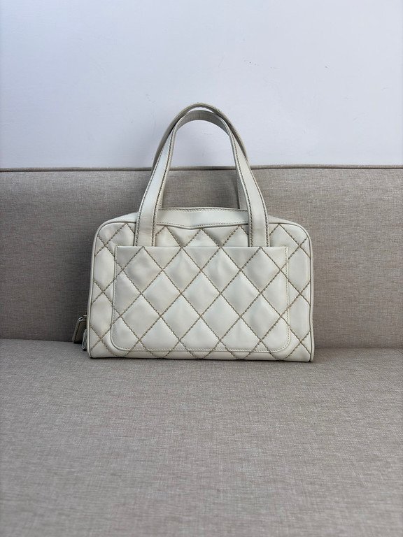 CHANEL White Calfskin Wild Stitch Bowler Medium GHW - Image 4