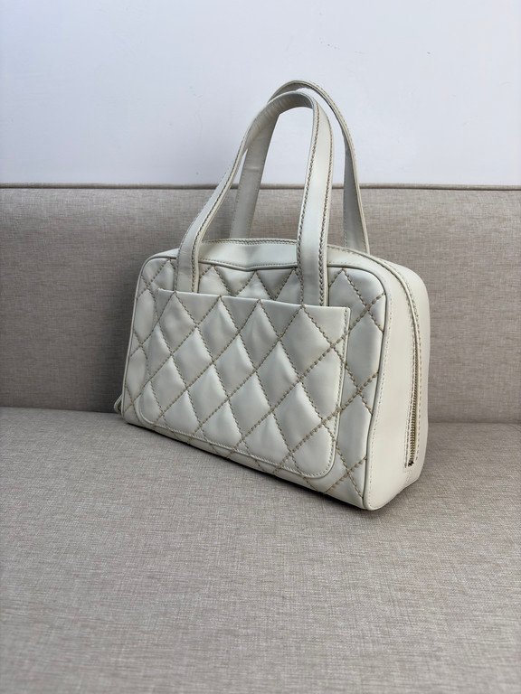 CHANEL White Calfskin Wild Stitch Bowler Medium GHW - Image 6