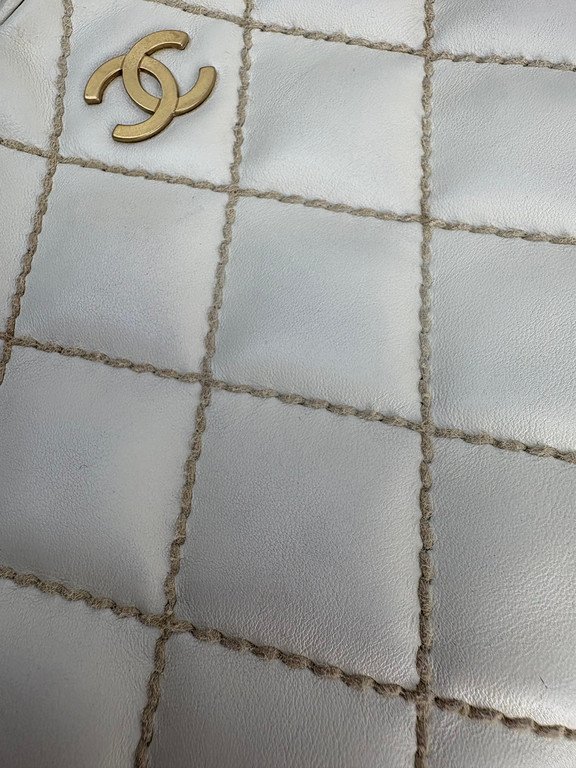 CHANEL White Calfskin Wild Stitch Bowler Medium GHW - Image 11