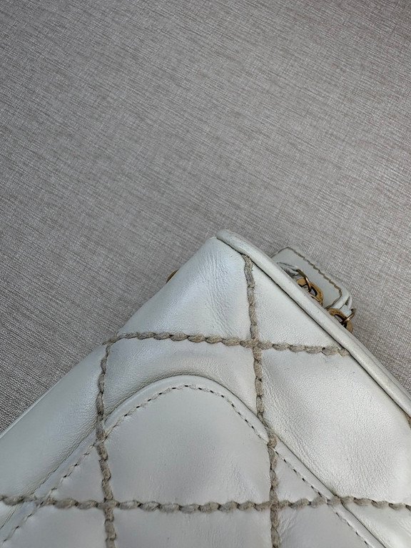 CHANEL White Calfskin Wild Stitch Bowler Medium GHW - Image 13