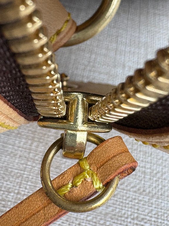 LOUIS VUITTON Brown Monogram Canvas Popincourt Long GHW - Image 25