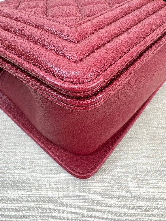 CHANEL Red Caviar Le Boy Flap Bag Old Medium GHW - Image 6