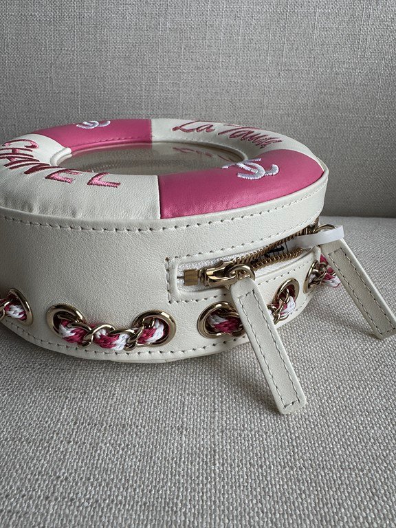CHANEL Pink and White Lambskin Coco Lifesaver Round Bag GHW - Image 4