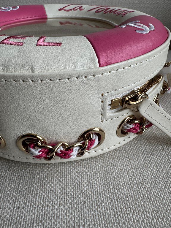 CHANEL Pink and White Lambskin Coco Lifesaver Round Bag GHW - Image 7