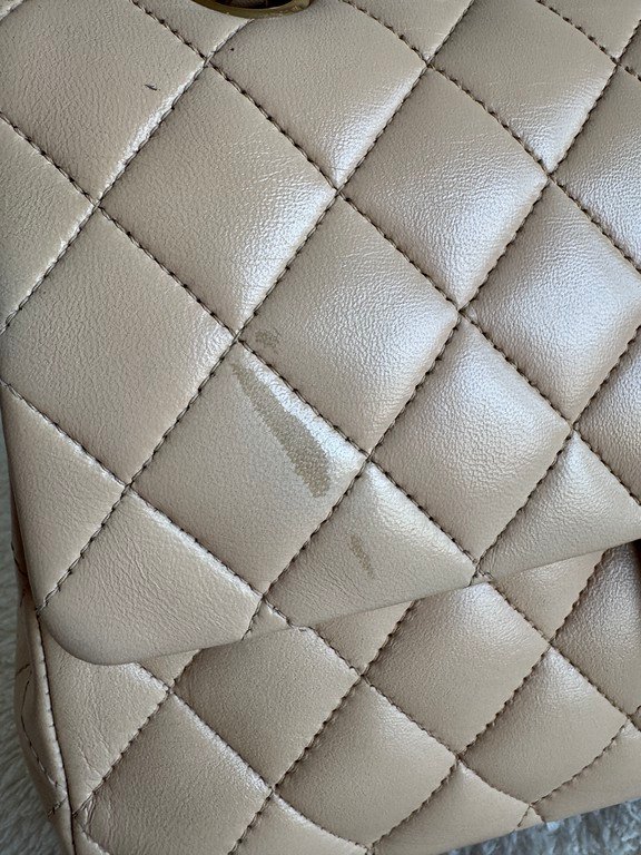 CHANEL Beige Lambskin Classic Double Flap Medium GHW - Image 11