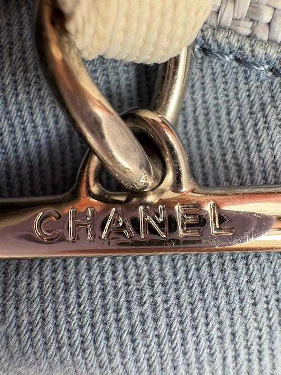 CHANEL Grey Raffia Deauville Shopping Bag Medium SHW - Image 9
