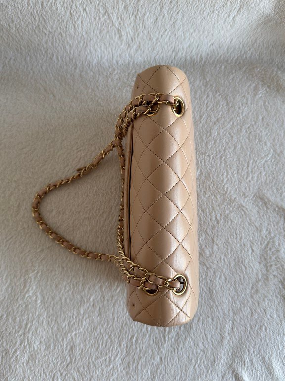 CHANEL Beige Lambskin Classic Double Flap Medium GHW - Image 28