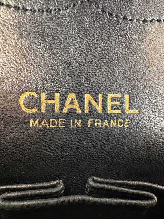 CHANEL Black Crocodile Classic Flap Medium GHW - Image 13