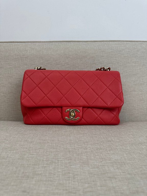CHANEL Red Lambskin Classic Flap Small GHW