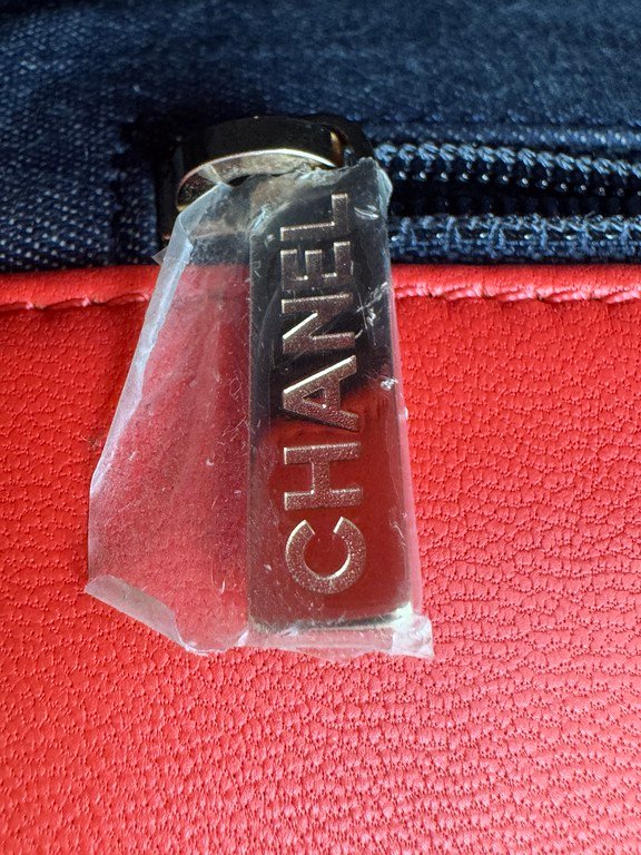 CHANEL Red Lambskin Classic Flap Small GHW - Image 10