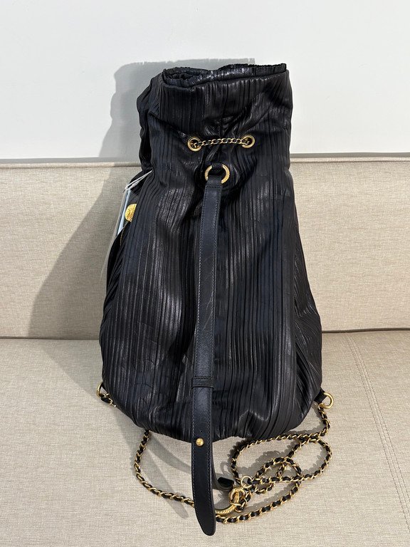 CHANEL Black Pleated Lambskin Coco Pleats Drawstring Bag Large GHW - Image 3