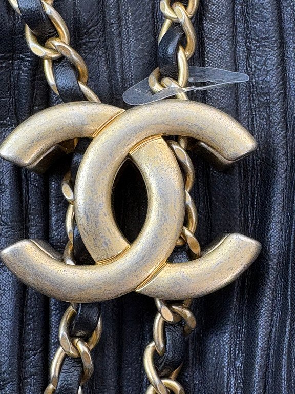 CHANEL Black Pleated Lambskin Coco Pleats Drawstring Bag Large GHW - Image 8