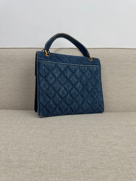 CHANEL Blue Denim Kelly Top Handle Medium GHW - Image 18