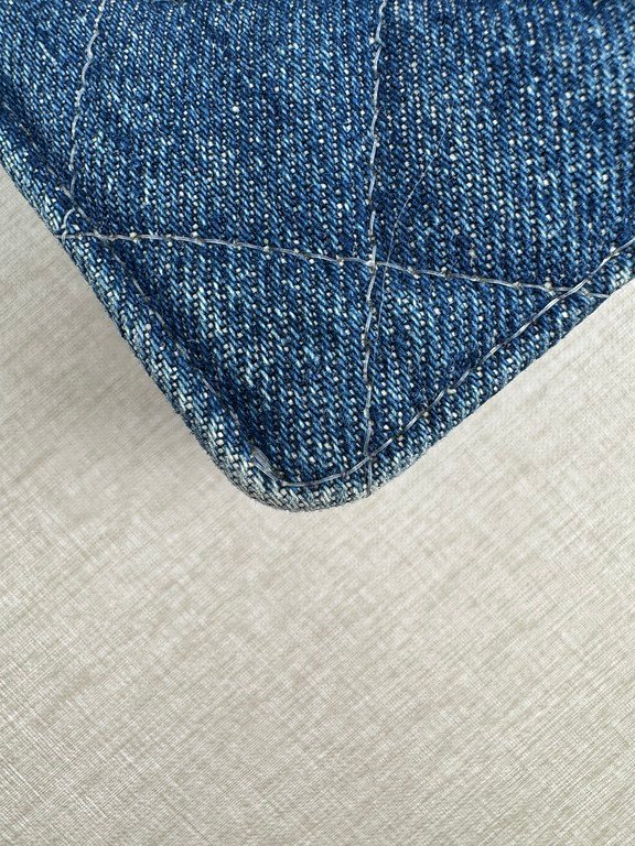 CHANEL Blue Denim Kelly Top Handle Medium GHW - Image 5