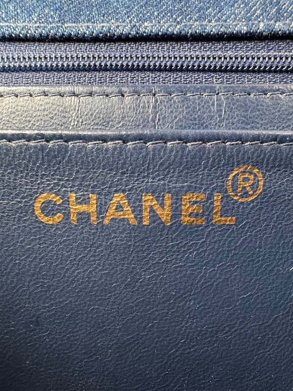 CHANEL Blue Denim Kelly Top Handle Medium GHW - Image 12