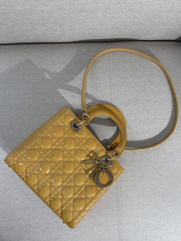 DIOR Beige Patent Leather Lady Dior Medium LGHW - Image 18