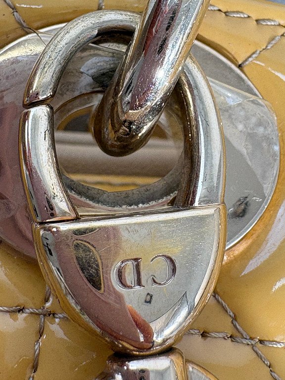 DIOR Beige Patent Leather Lady Dior Medium LGHW - Image 19