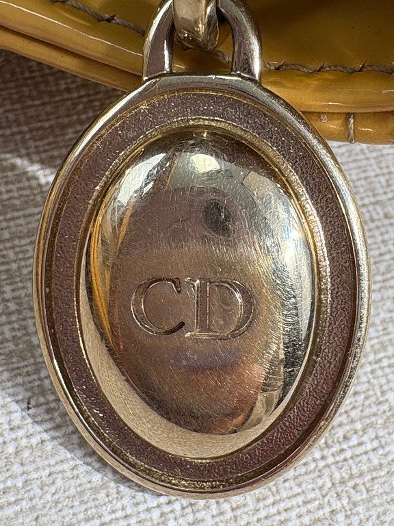 DIOR Beige Patent Leather Lady Dior Medium LGHW - Image 29