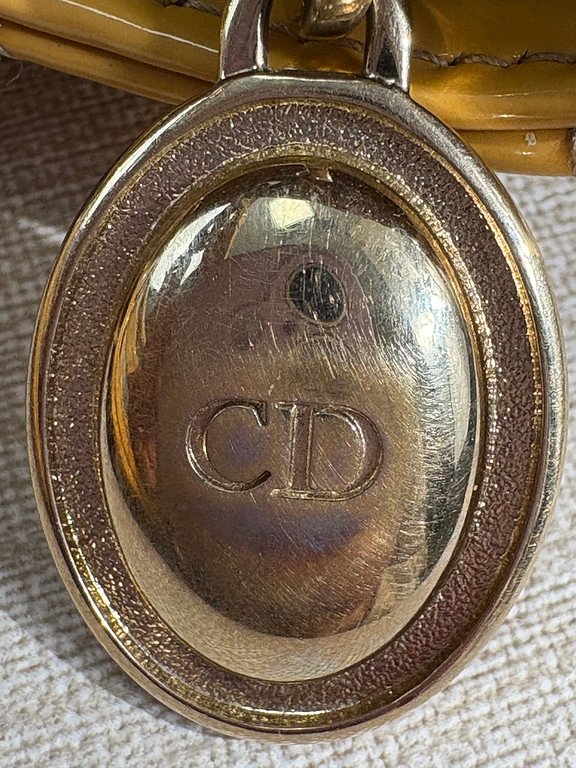 DIOR Beige Patent Leather Lady Dior Medium LGHW - Image 30