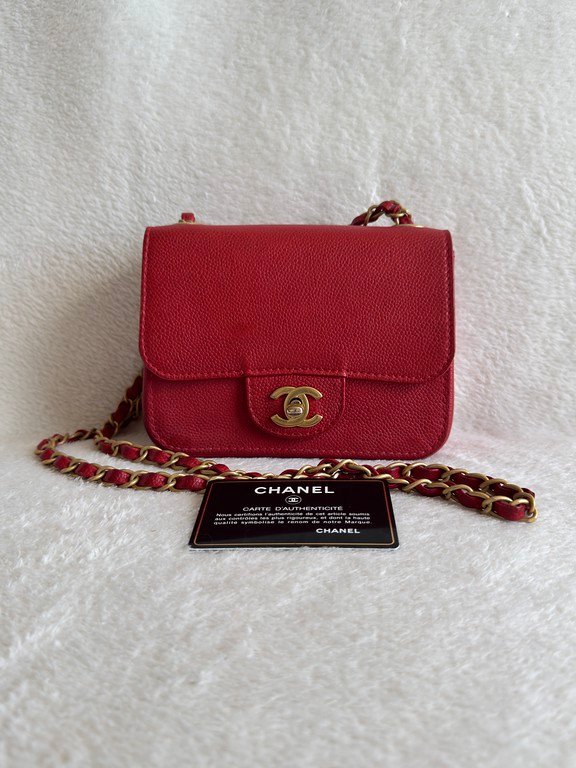 CHANEL Red Caviar Classic Flap Mini GHW