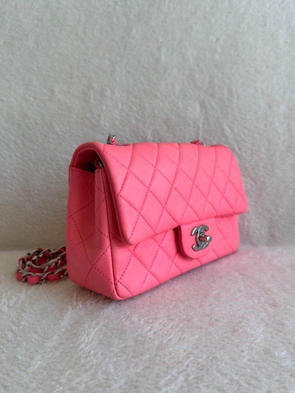 CHANEL Pink Lambskin Classic Flap Mini SHW - Image 4