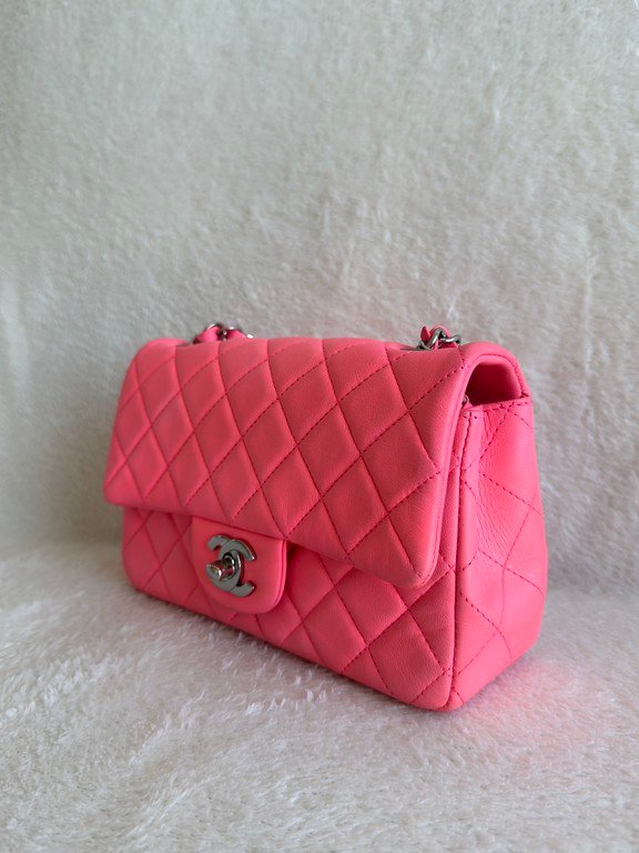 CHANEL Pink Lambskin Classic Flap Mini SHW - Image 17