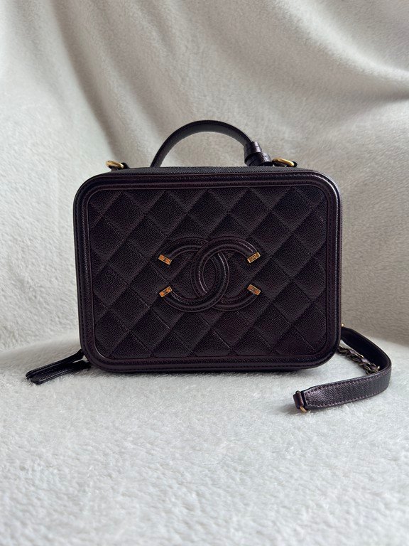 CHANEL Black Caviar CC Filigree Vanity Case Medium GHW - Image 15