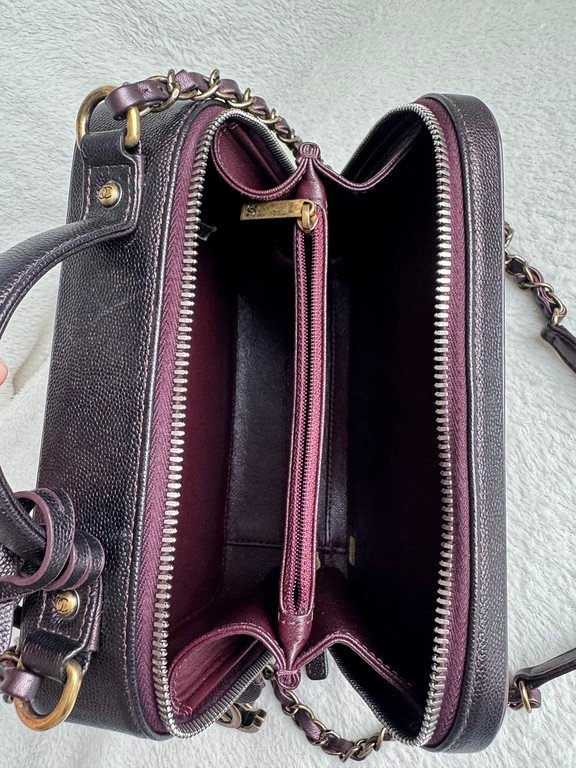 CHANEL Black Caviar CC Filigree Vanity Case Medium GHW - Image 12