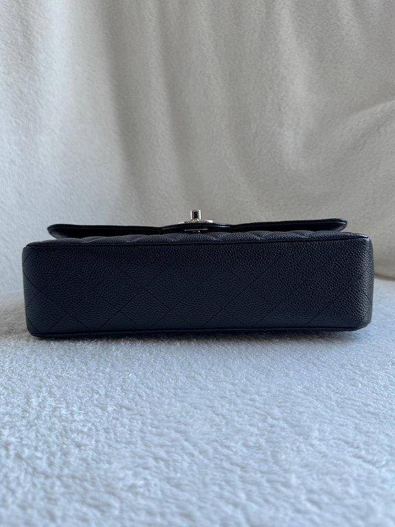 CHANEL Black Caviar Classic Flap Medium SHW - Image 9