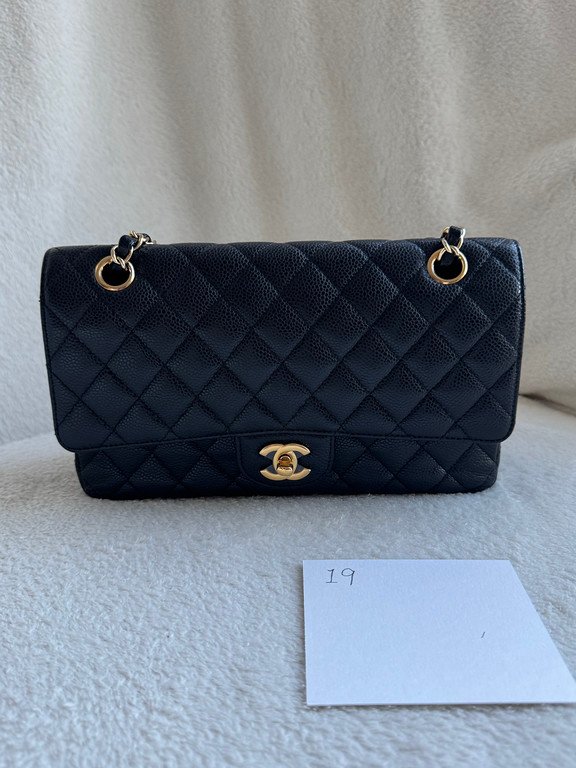 CHANEL Black Caviar Classic Flap Medium GHW - Image 2