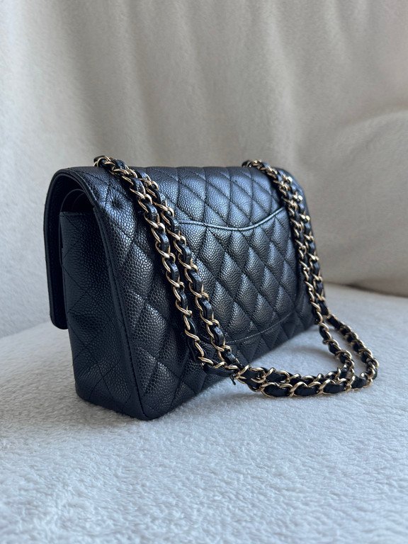 CHANEL Black Caviar Classic Flap Medium GHW - Image 5