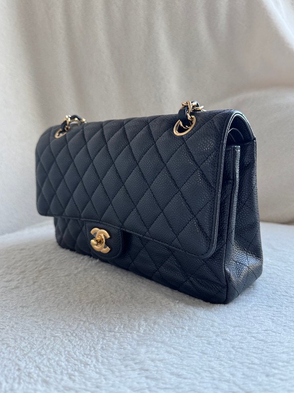 CHANEL Black Caviar Classic Flap Medium GHW - Image 3