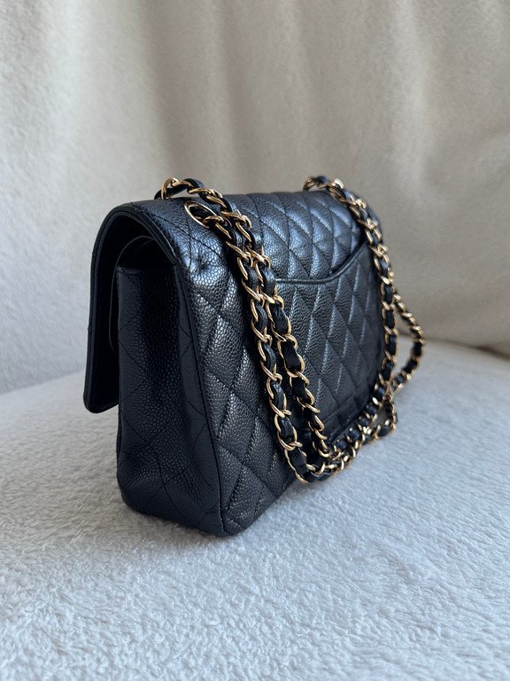 CHANEL Black Caviar Classic Flap Medium GHW - Image 4