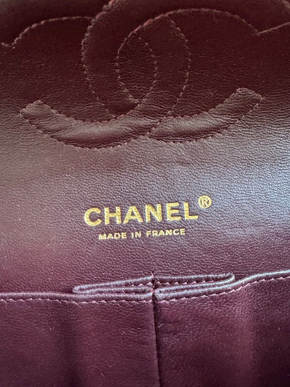 CHANEL Black Caviar Classic Flap Medium GHW - Image 17