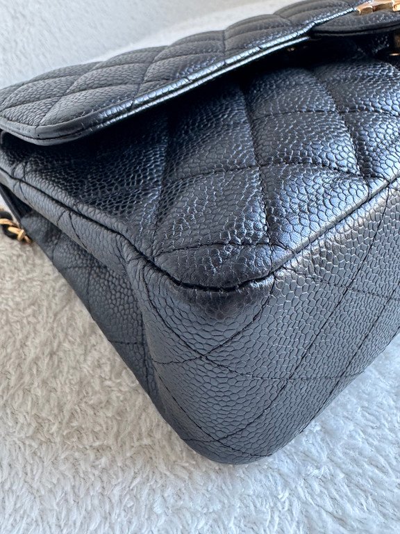 CHANEL Black Caviar Classic Flap Medium GHW - Image 10