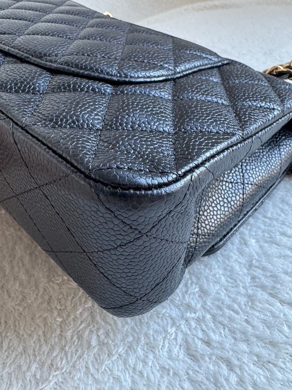 CHANEL Black Caviar Classic Flap Medium GHW - Image 12