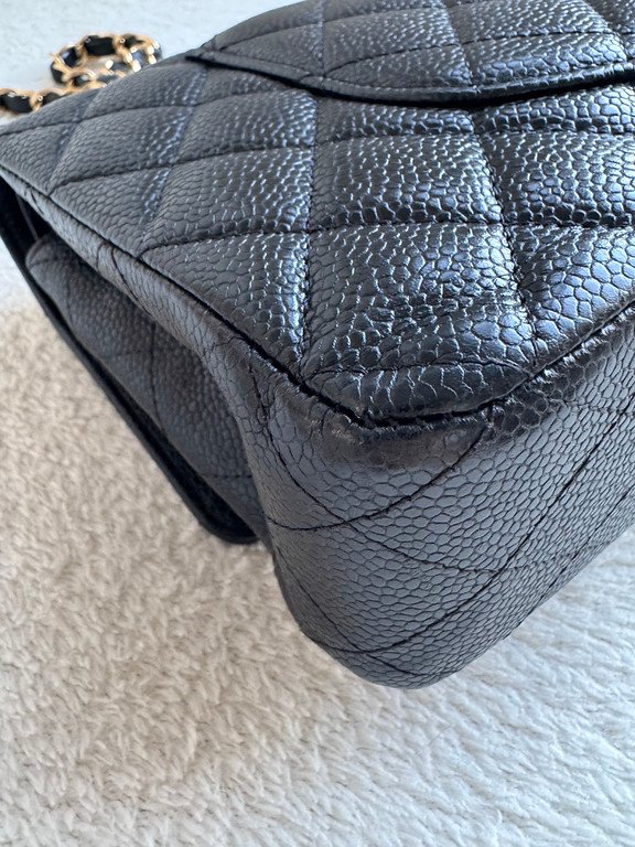 CHANEL Black Caviar Classic Flap Medium GHW - Image 13