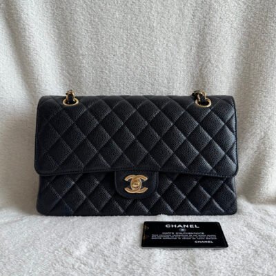 CHANEL Black Caviar Classic Flap Medium GHW
