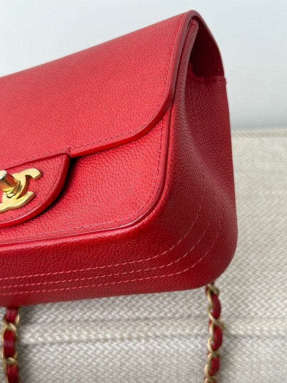 CHANEL Red Caviar Classic Flap Mini GHW - Image 6